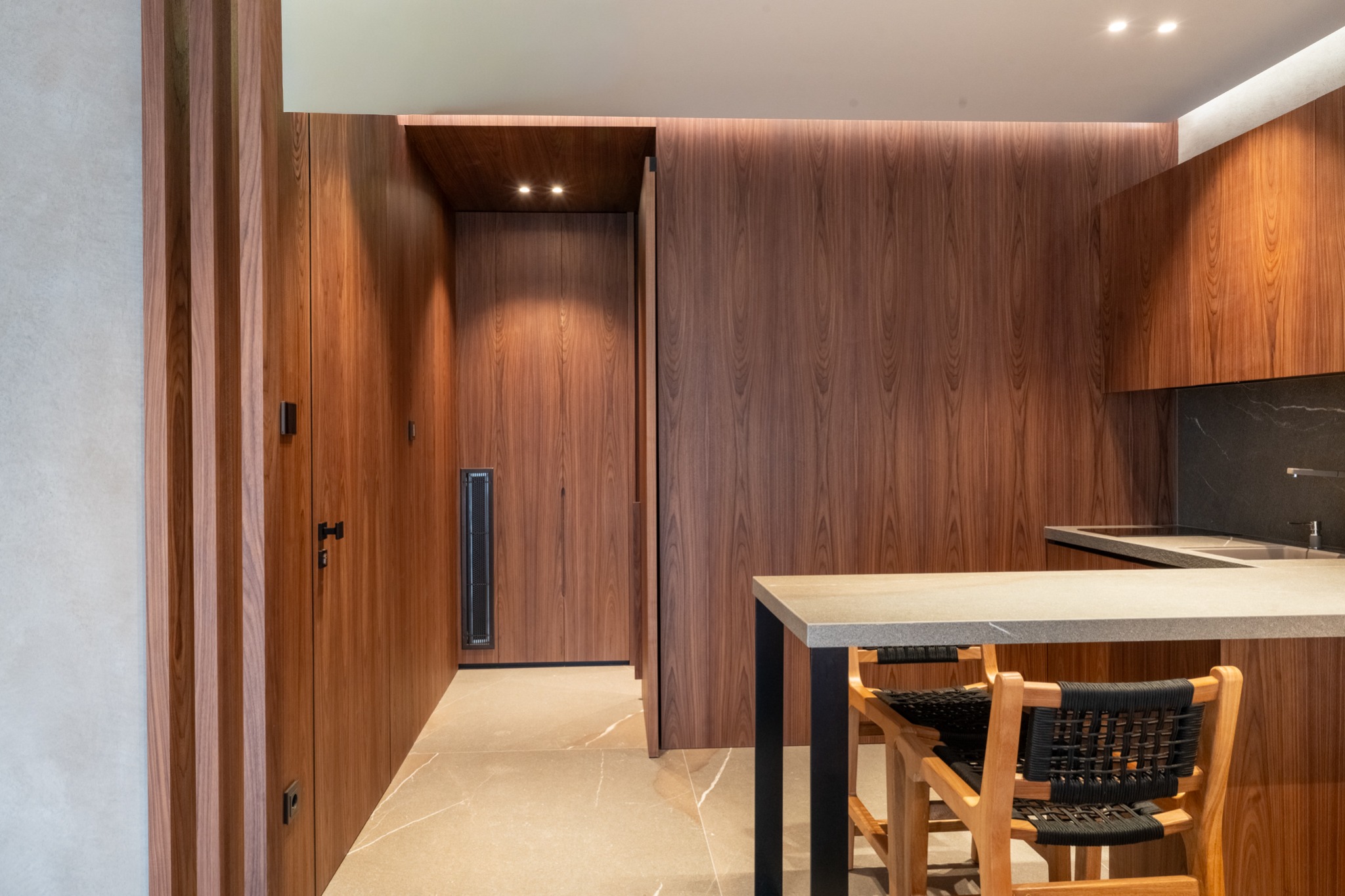 Superior Triple Room — photo 7