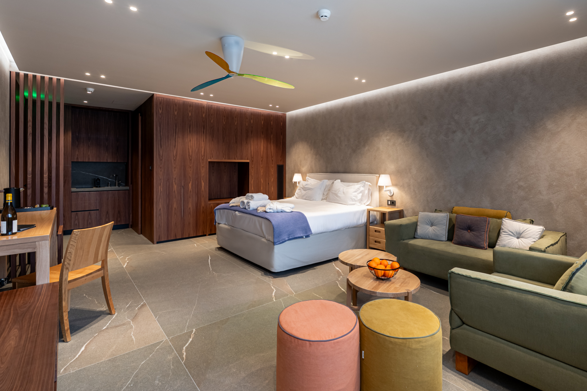 Superior King Suite — photo 1